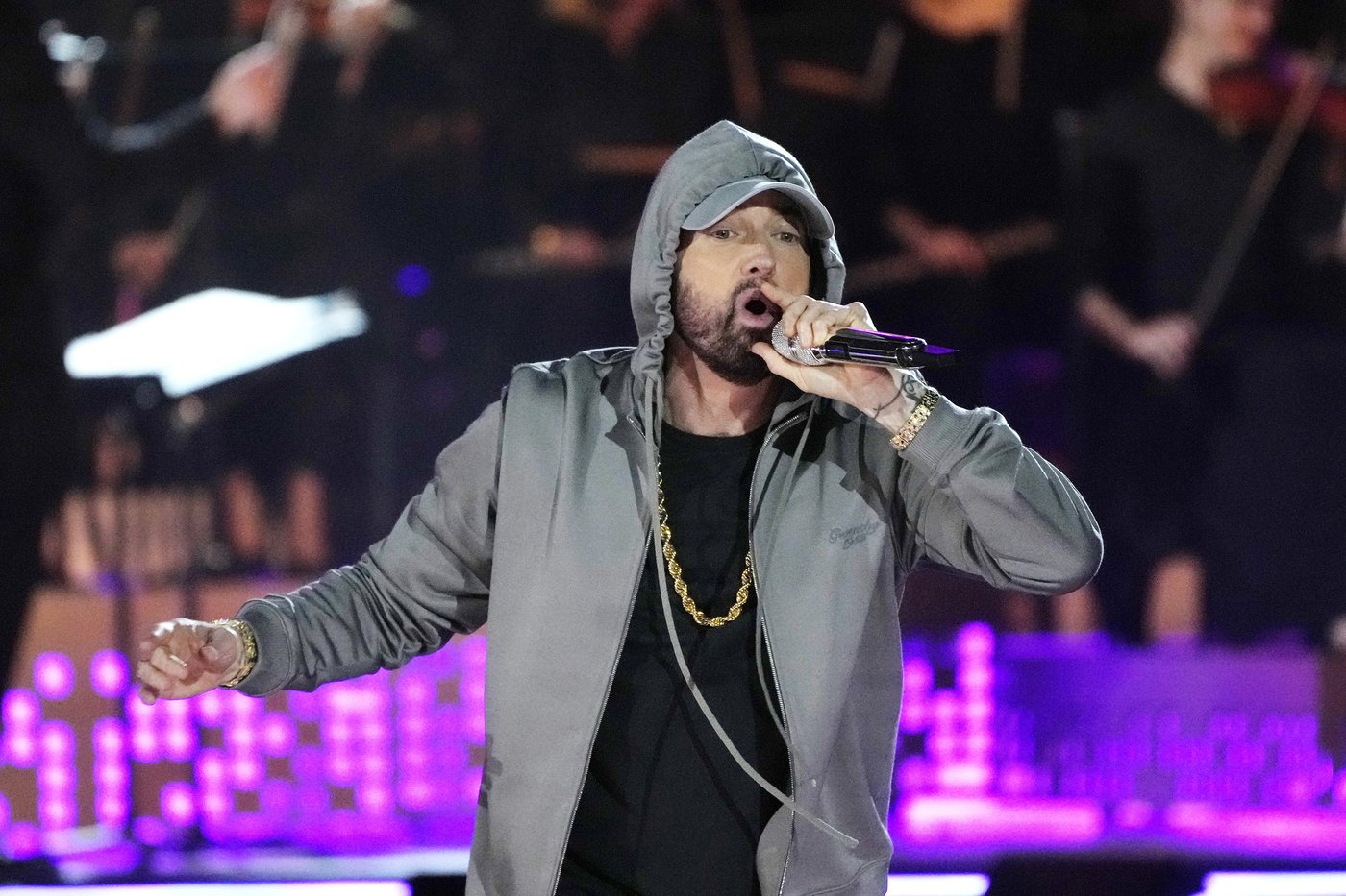 Eminem, Alanis Morissette, Sheryl Crow, N.W.A. and Janet Jackson get Songwriters Hall of Fame nods | iNFOnews.ca