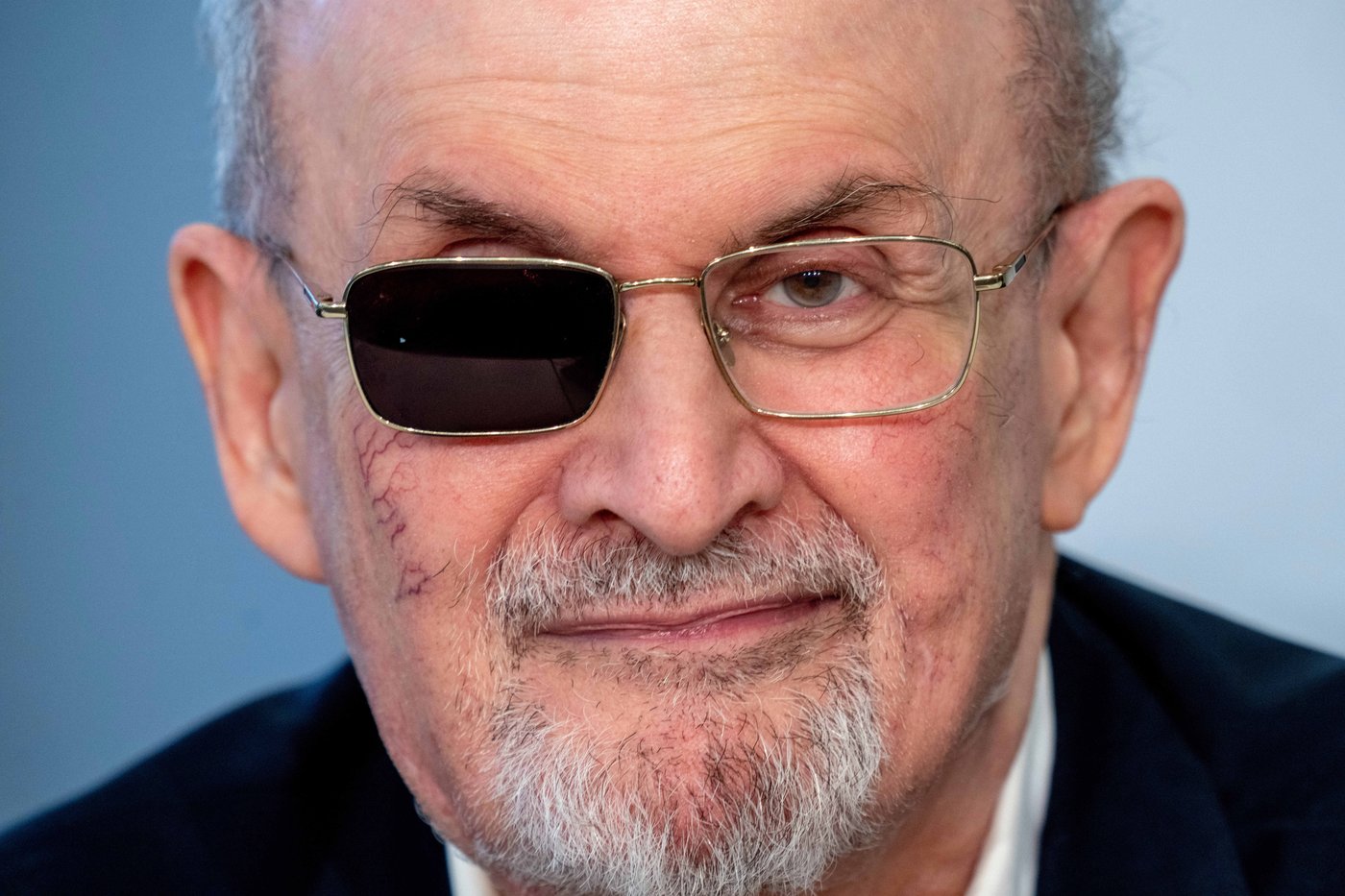The man who stabbed author Salman Rushdie on stage has been sentenced to 25 years in prison | iNFOnews.ca