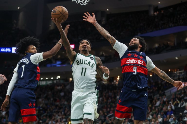 McCollum's jumper in final seconds leads Wizards to a 114-113 win over the Bucks | iNFOnews.ca