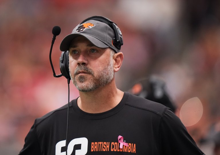 From teammates to opposing coaches: Dickenson, Pierce to clash in CFL playoffs | iNFOnews.ca From teammates to opposing coaches: Dickenson, Pierce to clash in CFL playoffs | iNFOnews.ca