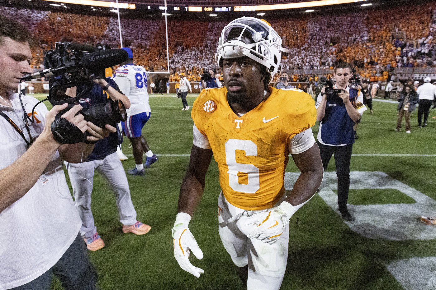 Vanderbilt's Lea, Alabama QB Jalen Milroe, South Carolina DE Kennard nab AP midseason SEC honors | iNFOnews.ca