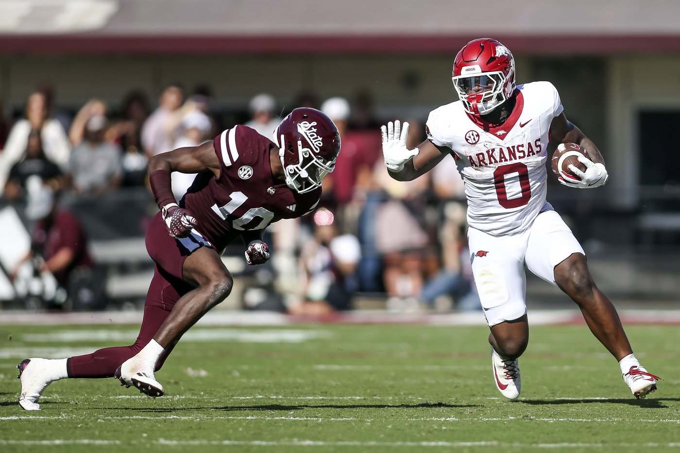 Taylen Green throws 5 TD passes, runs for 1 TD and Arkansas blows out Mississippi State 58-25 | iNFOnews.ca