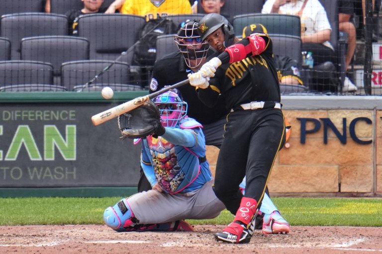 Esmerlyn Valdez's grand slam, two homers lead Pirates past Brewers 7-6 in first game of doubleheader | iNFOnews.ca