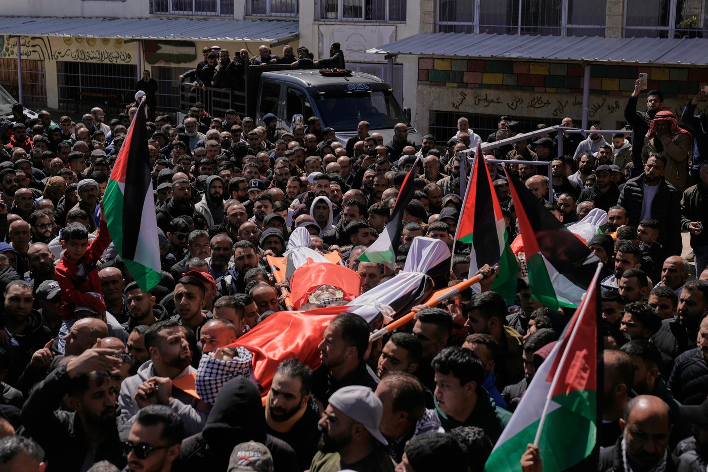 3 Palestinians killed in West Bank clash, bringing toll from week of violence to 6 | iNFOnews.ca