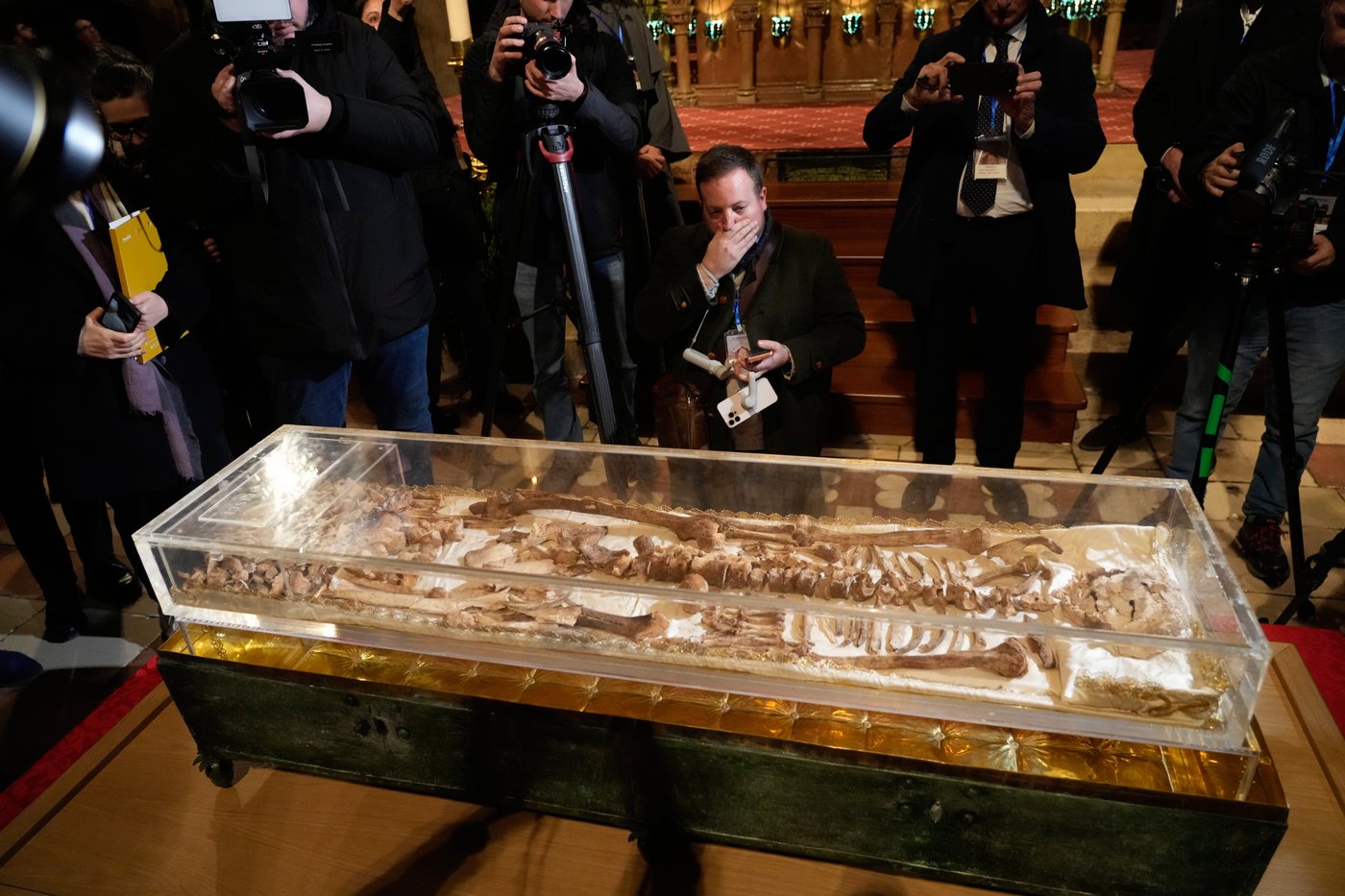 The bones of St. Francis are going on public display, a mixed blessing for Assisi | iNFOnews.ca
