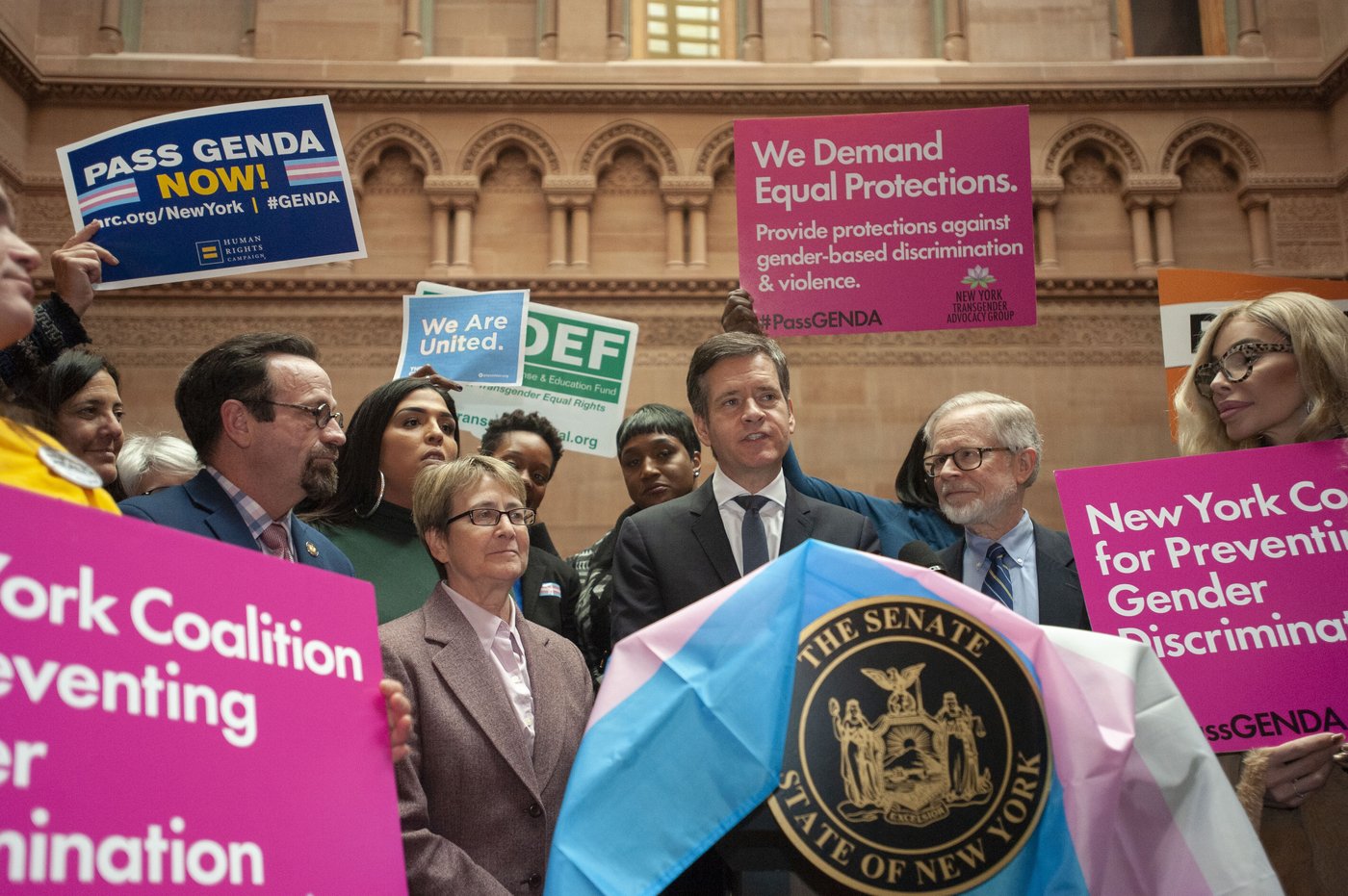 New York voters pass constitution change that supporters say will protect abortion and trans rights | iNFOnews.ca