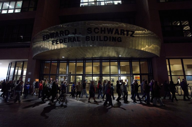 Lawsuit challenges arrests of people showing up to ICE check-ins in San Diego | iNFOnews.ca