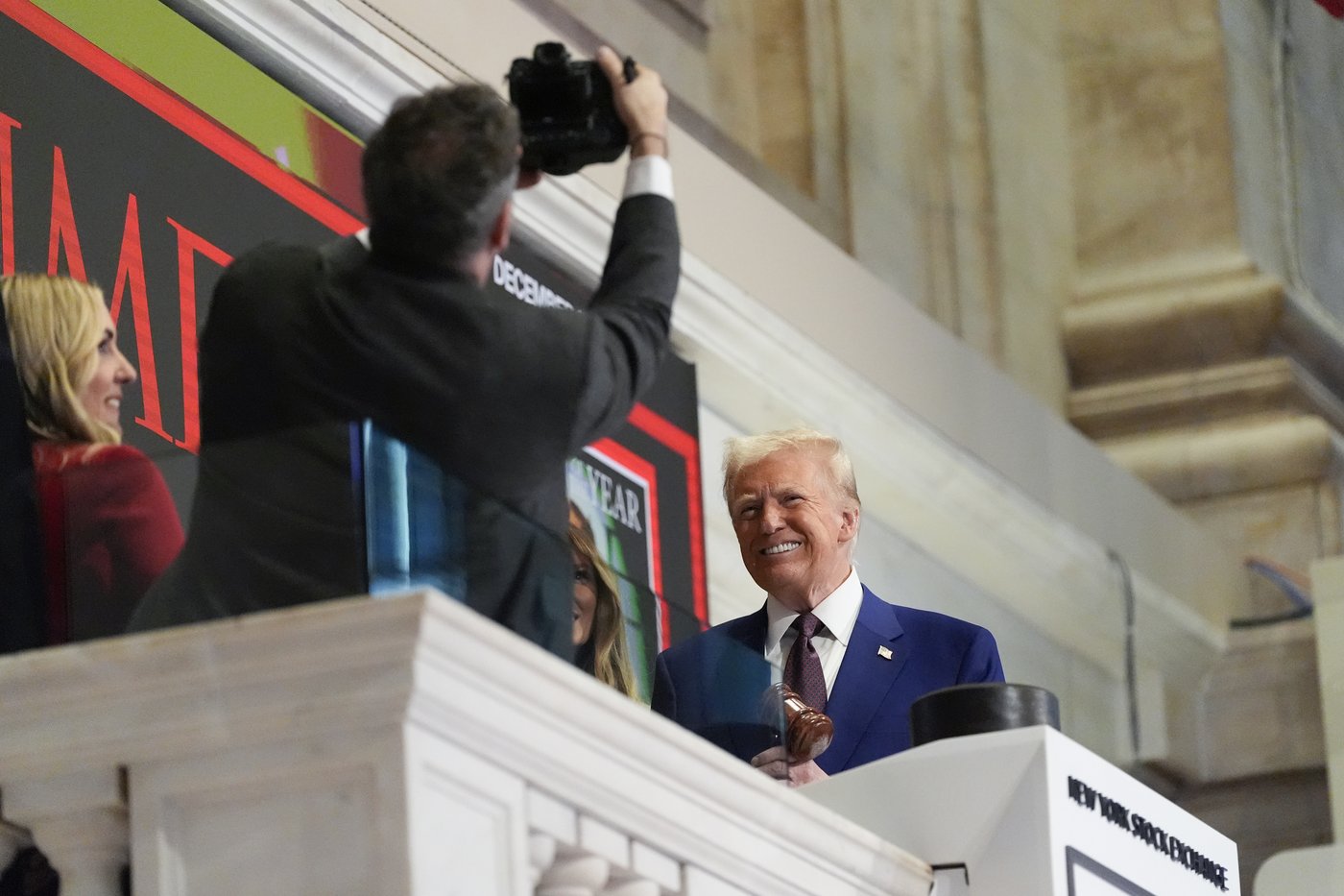 Trump is named Time's Person of the Year and rings the New York Stock Exchange's opening bell | iNFOnews.ca Trump is named Time's Person of the Year and rings the New York Stock Exchange's opening bell | iNFOnews.ca