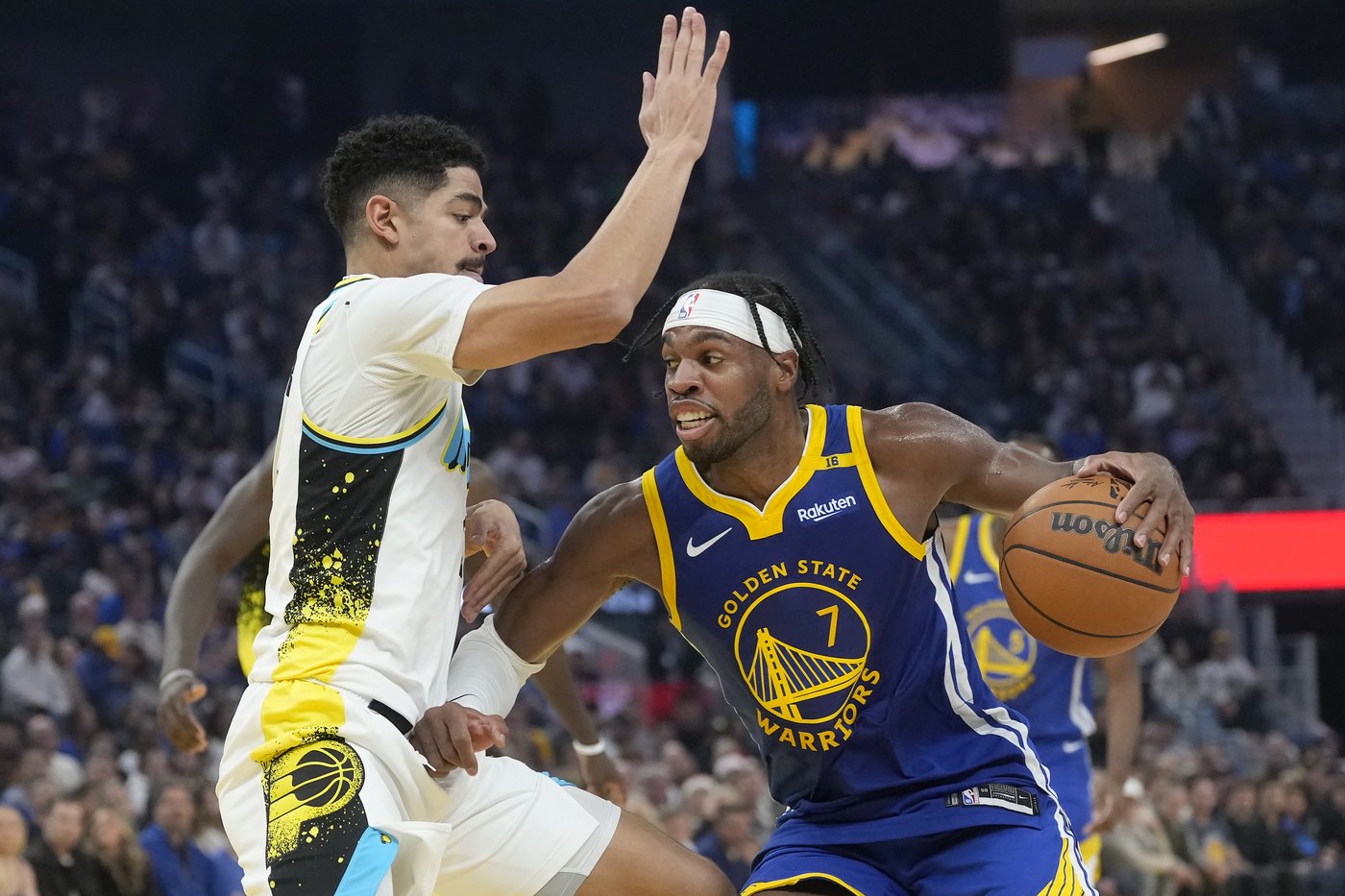 Myles Turner hits late 3-pointer, scores 23 as Pacers beat Warriors 111-105 | iNFOnews.ca