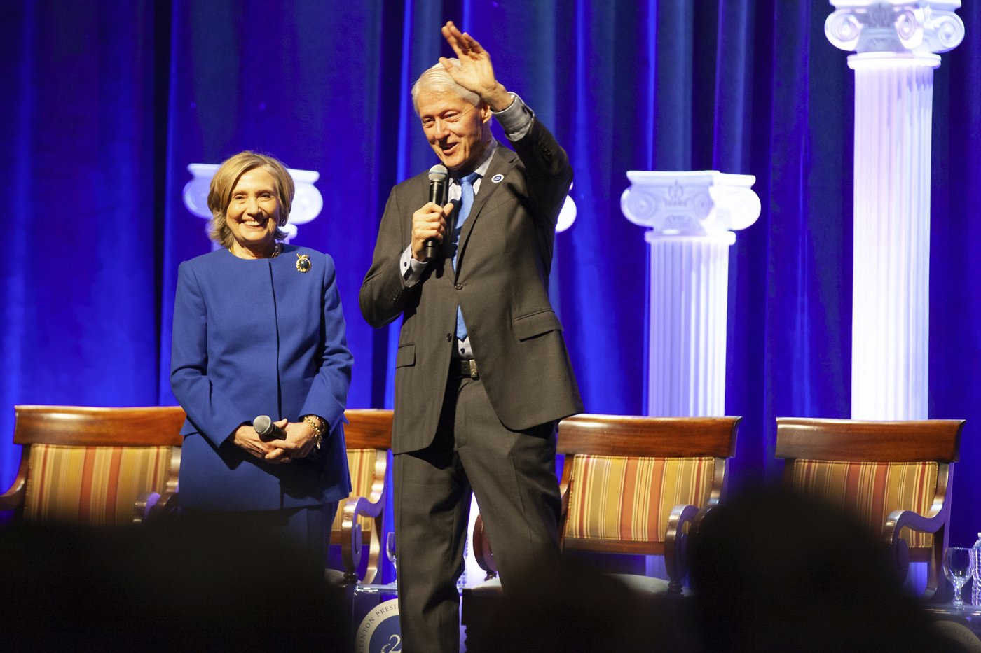 Clintons urge voters agitated by today's politics to remain involved in public service | iNFOnews.ca Clintons urge voters agitated by today's politics to remain involved in public service | iNFOnews.ca