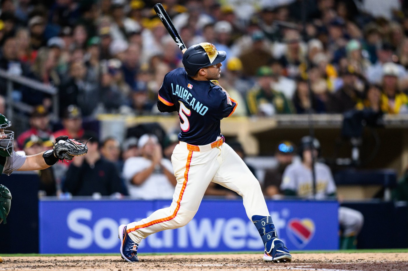 Laureano, Machado, Castellanos homer in the Padres' 7-3 win over the Athletics | iNFOnews.ca Laureano, Machado, Castellanos homer in the Padres' 7-3 win over the Athletics | iNFOnews.ca