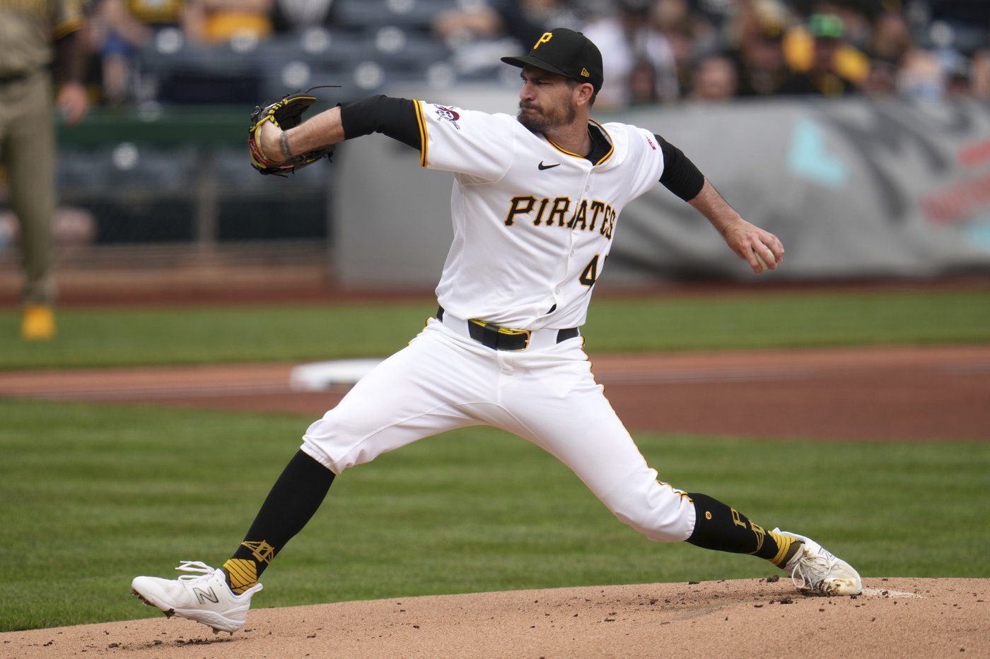 Stephen Kolek pitches into the 6th in first MLB start as Padres blank Pirates for 5th straight win | iNFOnews.ca