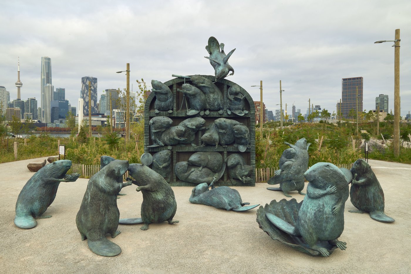 Kent Monkman debuts beaver sculpture in Toronto's ambitious new waterfront park | iNFOnews.ca Kent Monkman debuts beaver sculpture in Toronto's ambitious new waterfront park | iNFOnews.ca