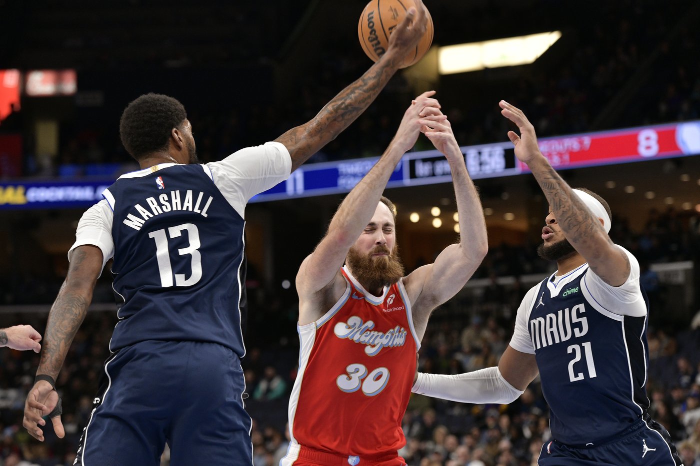 Jaren Jackson Jr. scores 35 points to lead Grizzlies past Mavs 119-104 | iNFOnews.ca