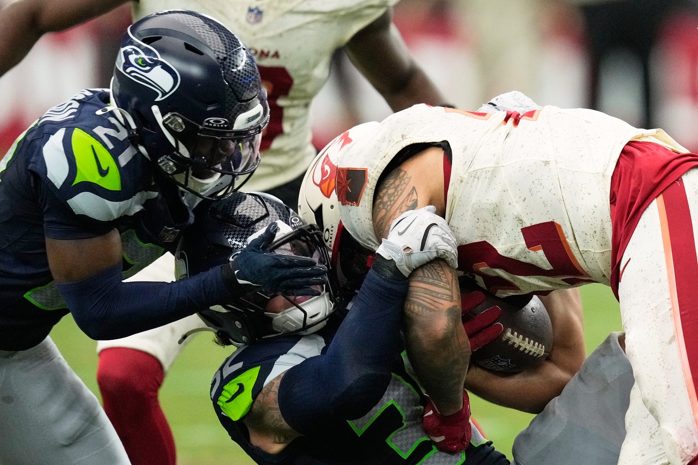 Cardinals' Seahawks problem grows with 10th straight loss to Seattle | iNFOnews.ca Cardinals' Seahawks problem grows with 10th straight loss to Seattle | iNFOnews.ca