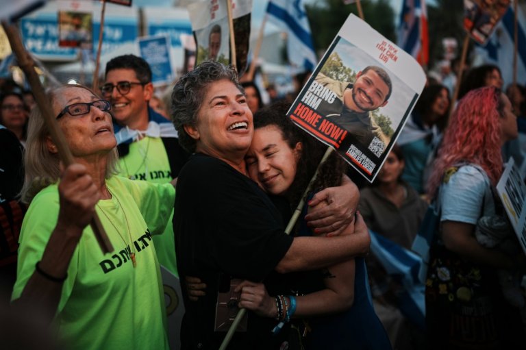 Israel prepares to welcome the last living hostages from Gaza as a ceasefire holds | iNFOnews.ca