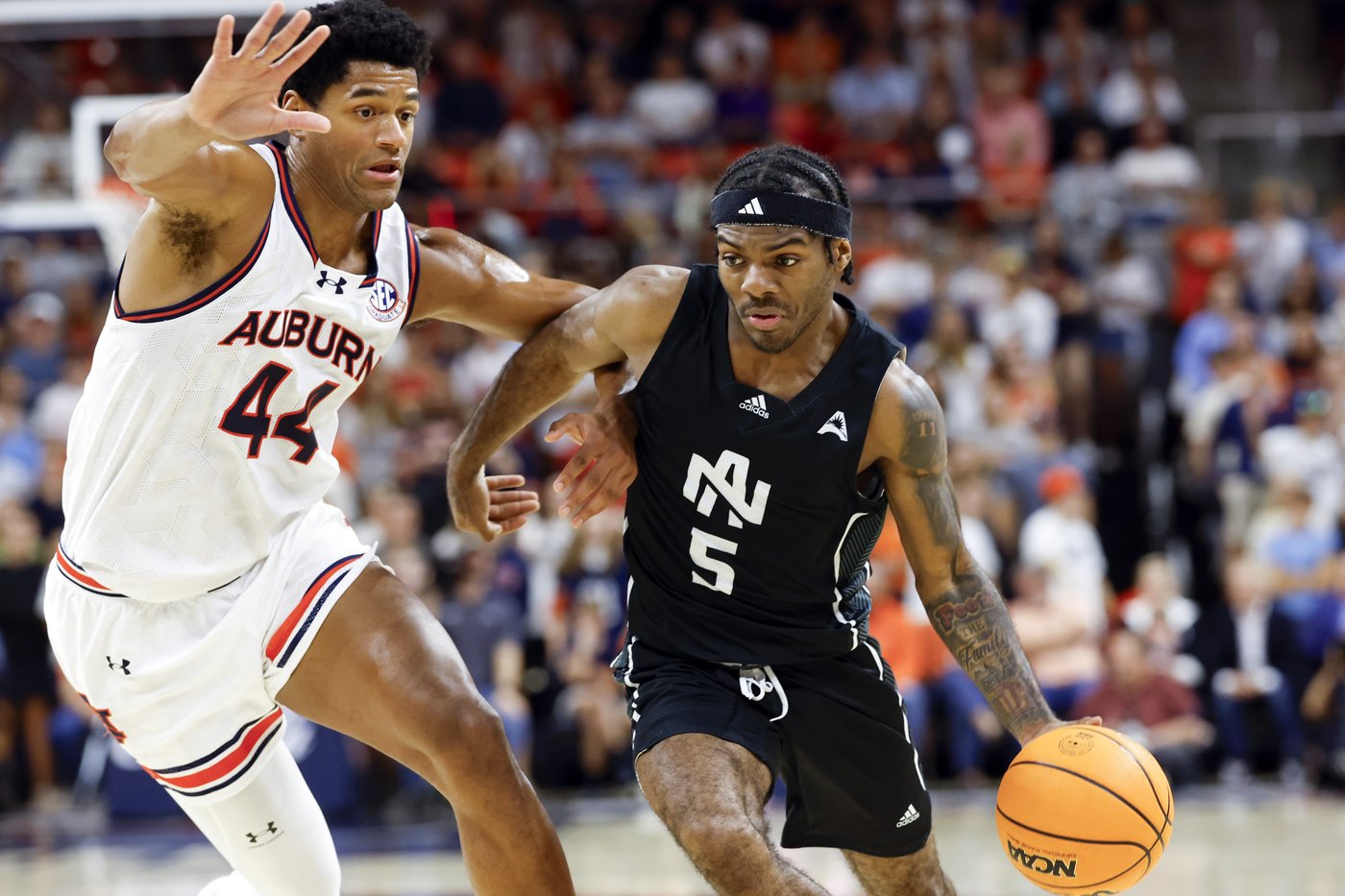Broome has 30 points and 17 rebounds to lead No. 4 Auburn past North Alabama 102-69 | iNFOnews.ca
