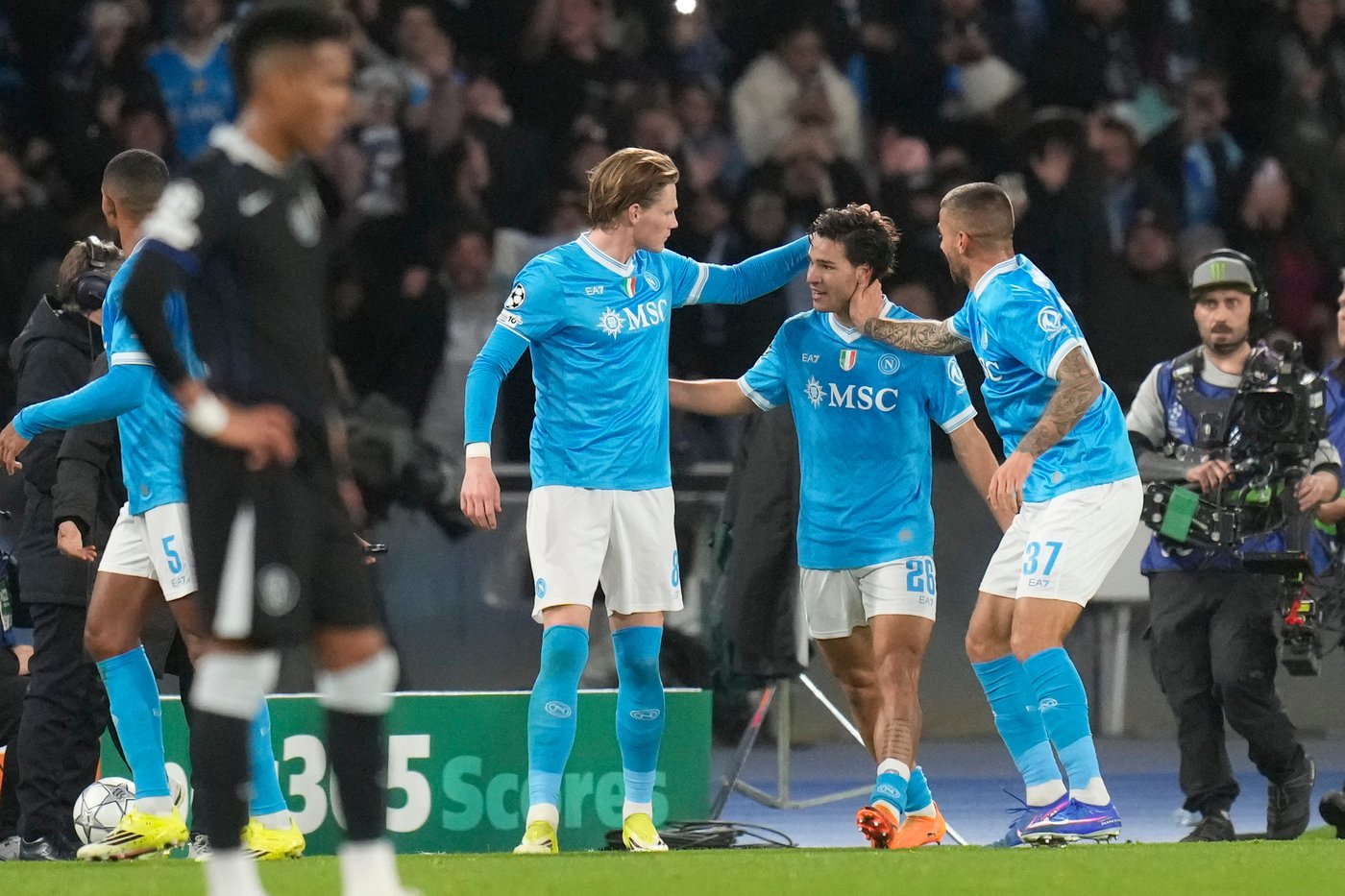 Vergara's stunning goal evokes Maradona magic in Napoli's crucial Champions League match | iNFOnews.ca
