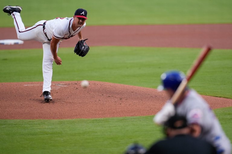Thomas homers to back Mahle in the Braves' 6-3 victory over the Mets | iNFOnews.ca