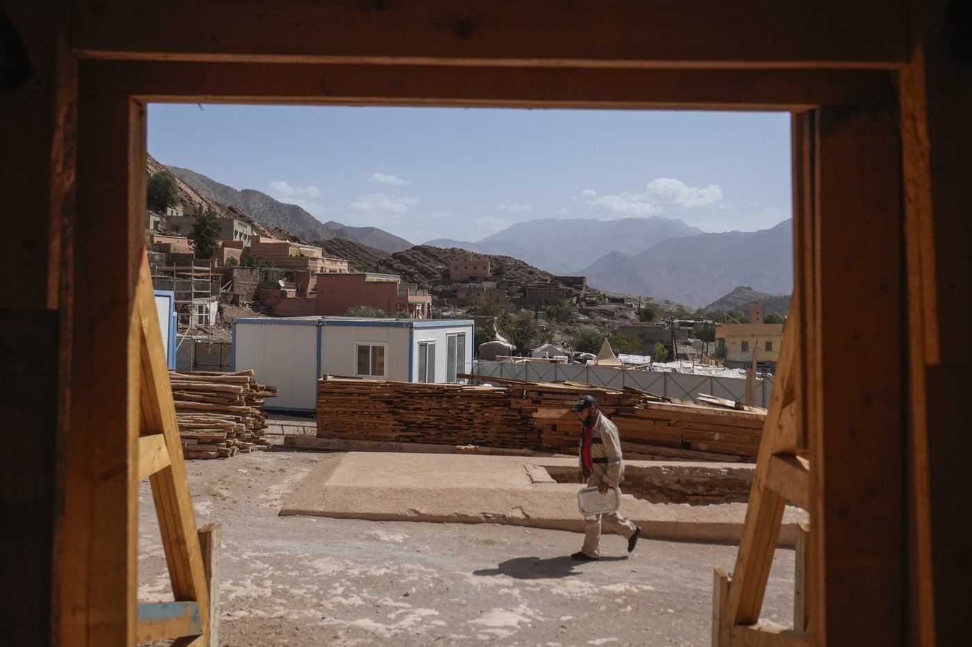 Brick by brick, Morocco rebuilds 12th-century mosque destroyed by 2023 earthquake | iNFOnews.ca