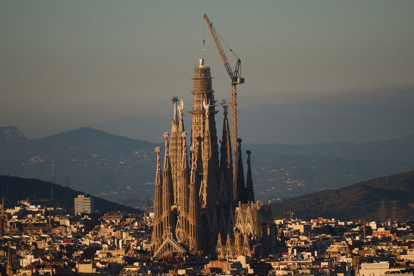 Barcelona's Sagrada Familia becomes the world's tallest church | iNFOnews.ca Barcelona's Sagrada Familia becomes the world's tallest church | iNFOnews.ca