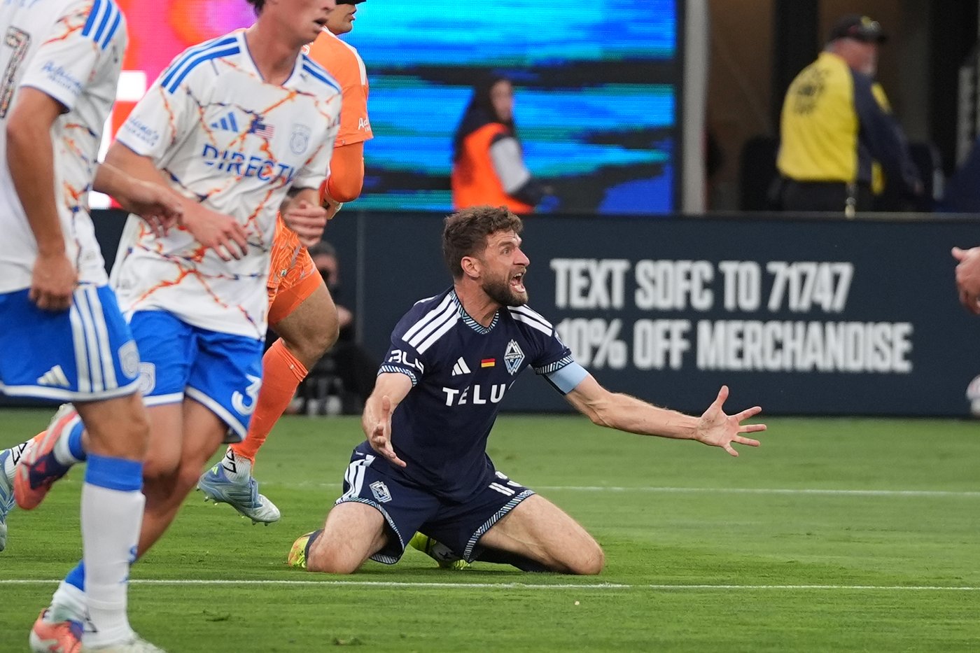 White, Müller combine for seven-points as Whitecaps sink San Diego 4-2 | iNFOnews.ca White, Müller combine for seven-points as Whitecaps sink San Diego 4-2 | iNFOnews.ca