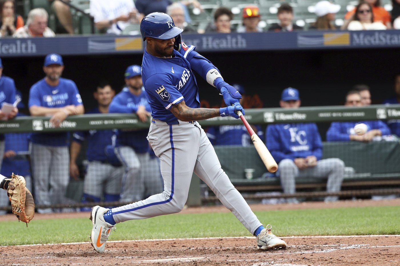 Royals set club record with 7 HRs, beat Orioles 11-6 | iNFOnews.ca Royals set club record with 7 HRs, beat Orioles 11-6 | iNFOnews.ca