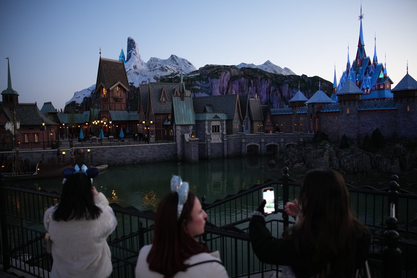 Disney's new CEO opens World of Frozen in Paris as he showcases the empire that made him | iNFOnews.ca Disney's new CEO opens World of Frozen in Paris as he showcases the empire that made him | iNFOnews.ca