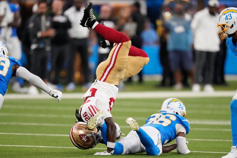 Cowing returns punt for TD to spark the 49ers in 41-18 preseason win over the Chargers | iNFOnews.ca
