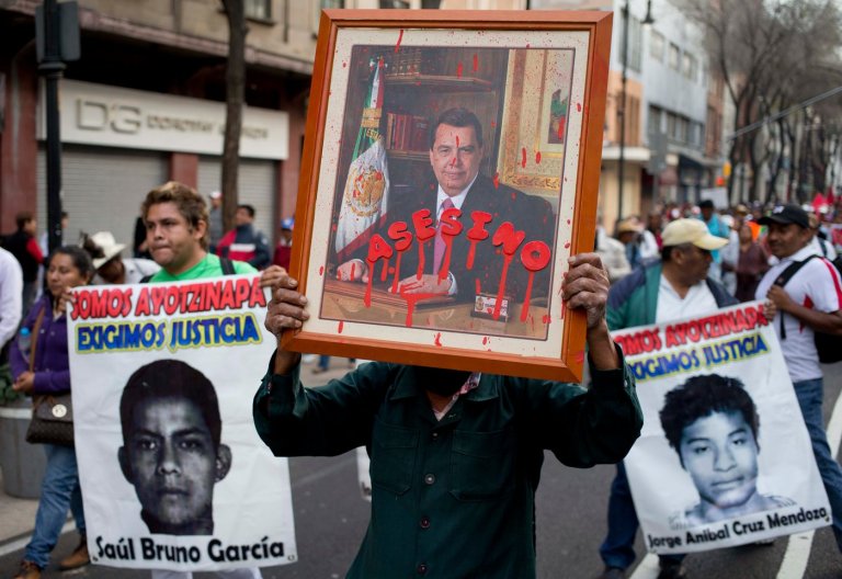 A decade after 43 students vanished in Mexico, ex-governor arrested, accused of concealing evidence | iNFOnews.ca