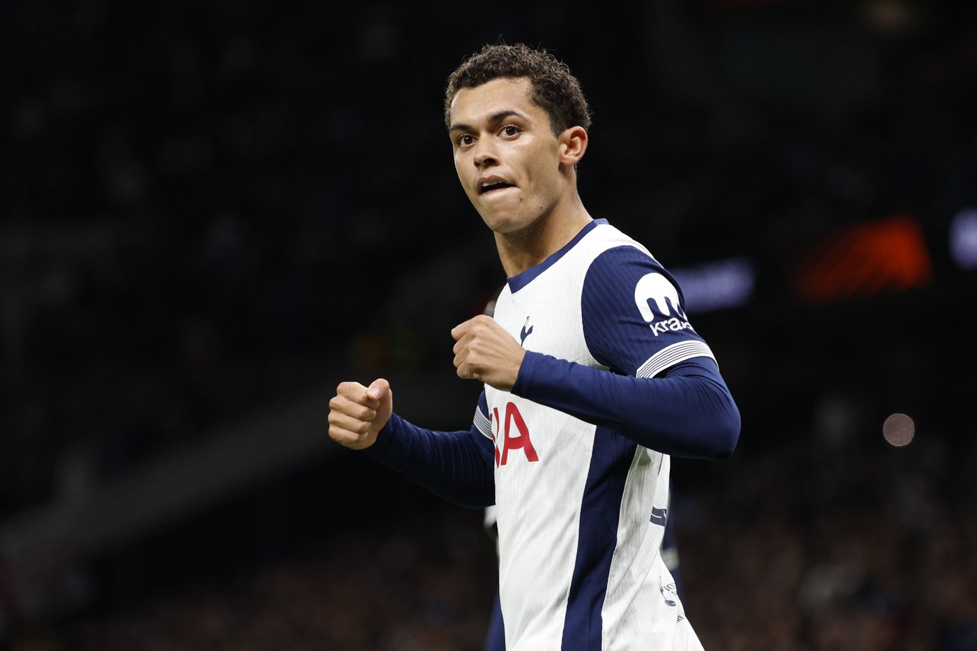 Tottenham overcomes early red card to post 3-0 win in revamped Europa League | iNFOnews.ca