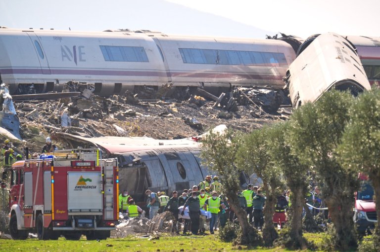 Spanish soccer federation postpones 24 Copa del Rey games after train crash | iNFOnews.ca