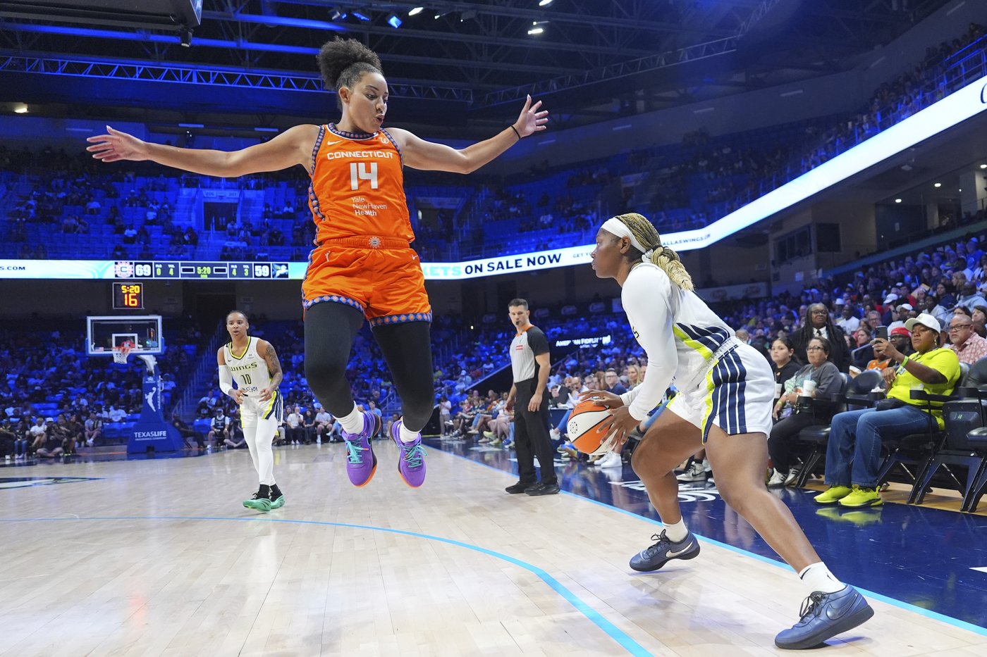 Short-handed Dallas Wings fall to Atlanta Dream 100-78 | iNFOnews.ca Short-handed Dallas Wings fall to Atlanta Dream 100-78 | iNFOnews.ca