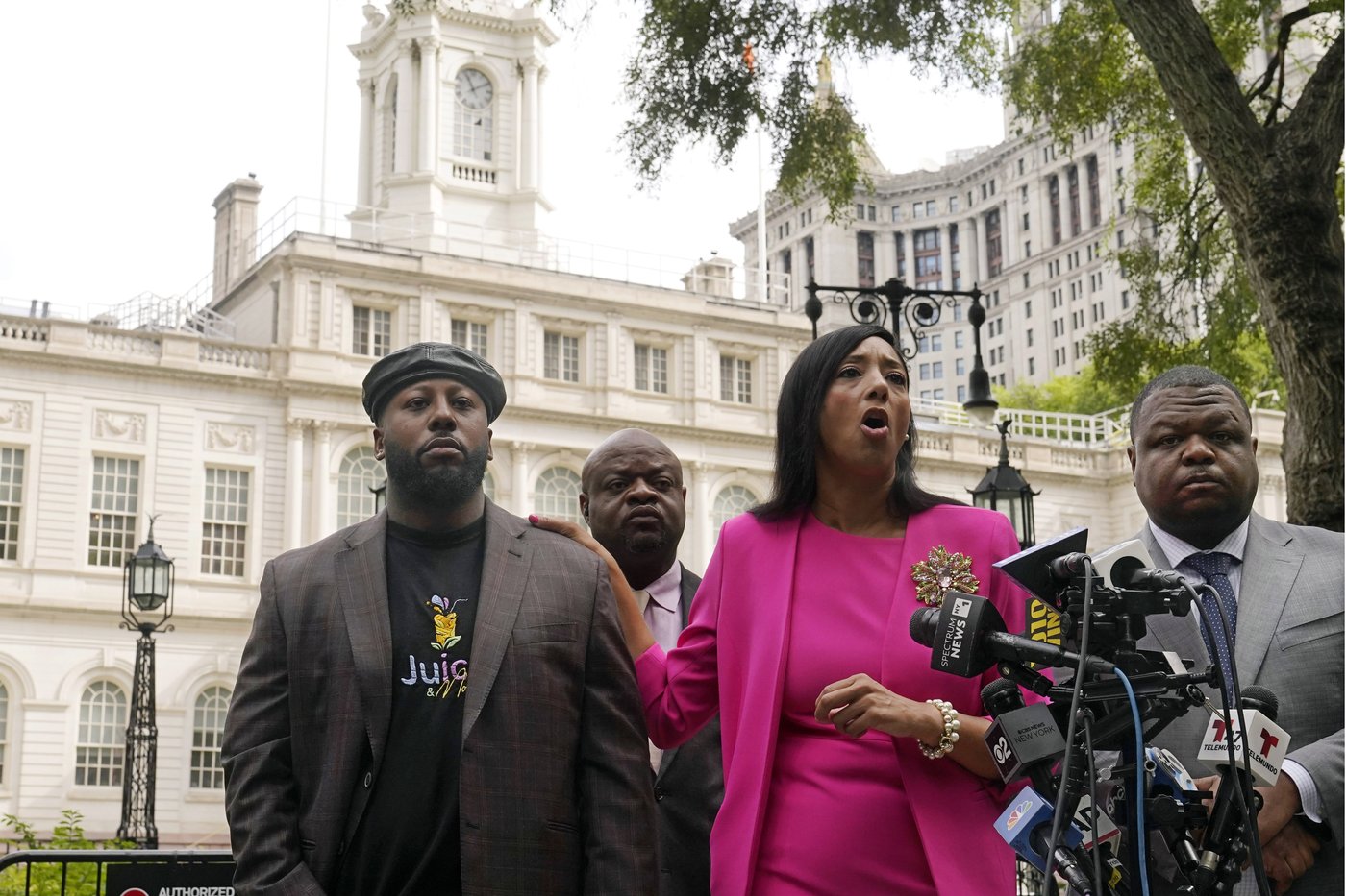 NYC mayor deflects questions about bribery charges as a potential witness speaks outside City Hall | iNFOnews.ca