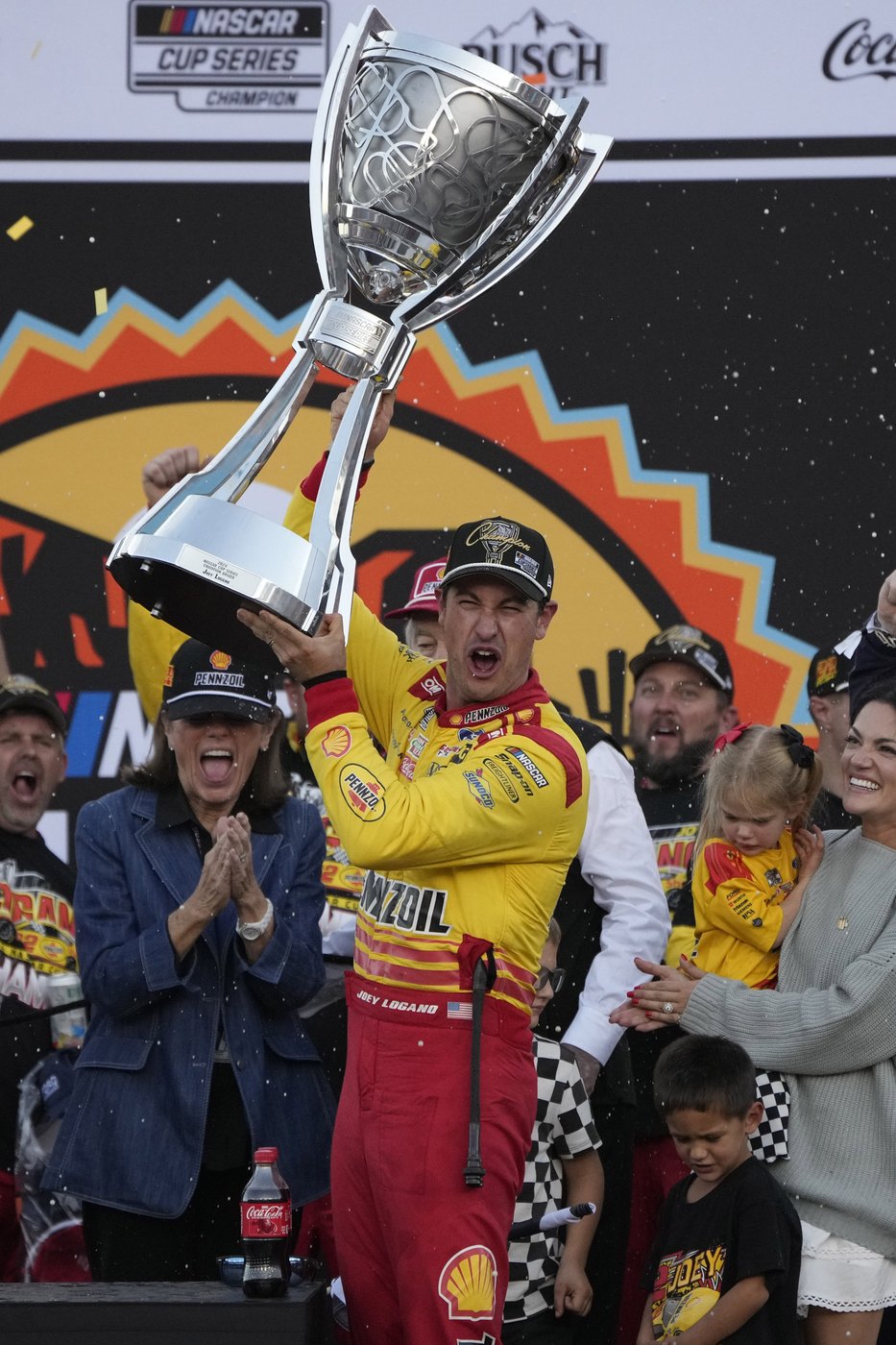 Joey Logano wins Phoenix finale for 3rd NASCAR Cup championship in 1-2 finish for Team Penske | iNFOnews.ca