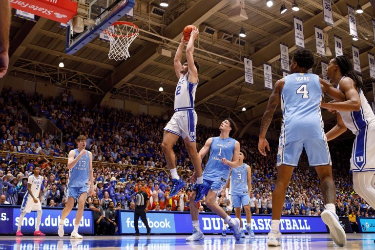 Cameron Boozer scores 26 as No. 1 Duke beats No. 17 North Carolina 76-61 | iNFOnews.ca