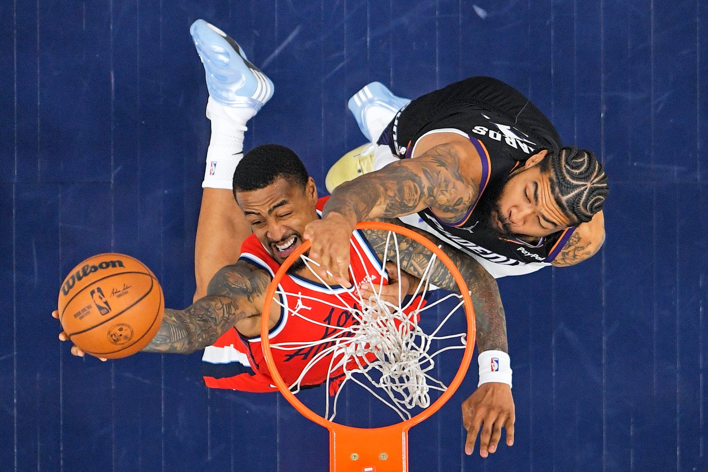 Booker barely misses his 1st regular-season triple-double, still leads Suns past Clippers 114-103 | iNFOnews.ca