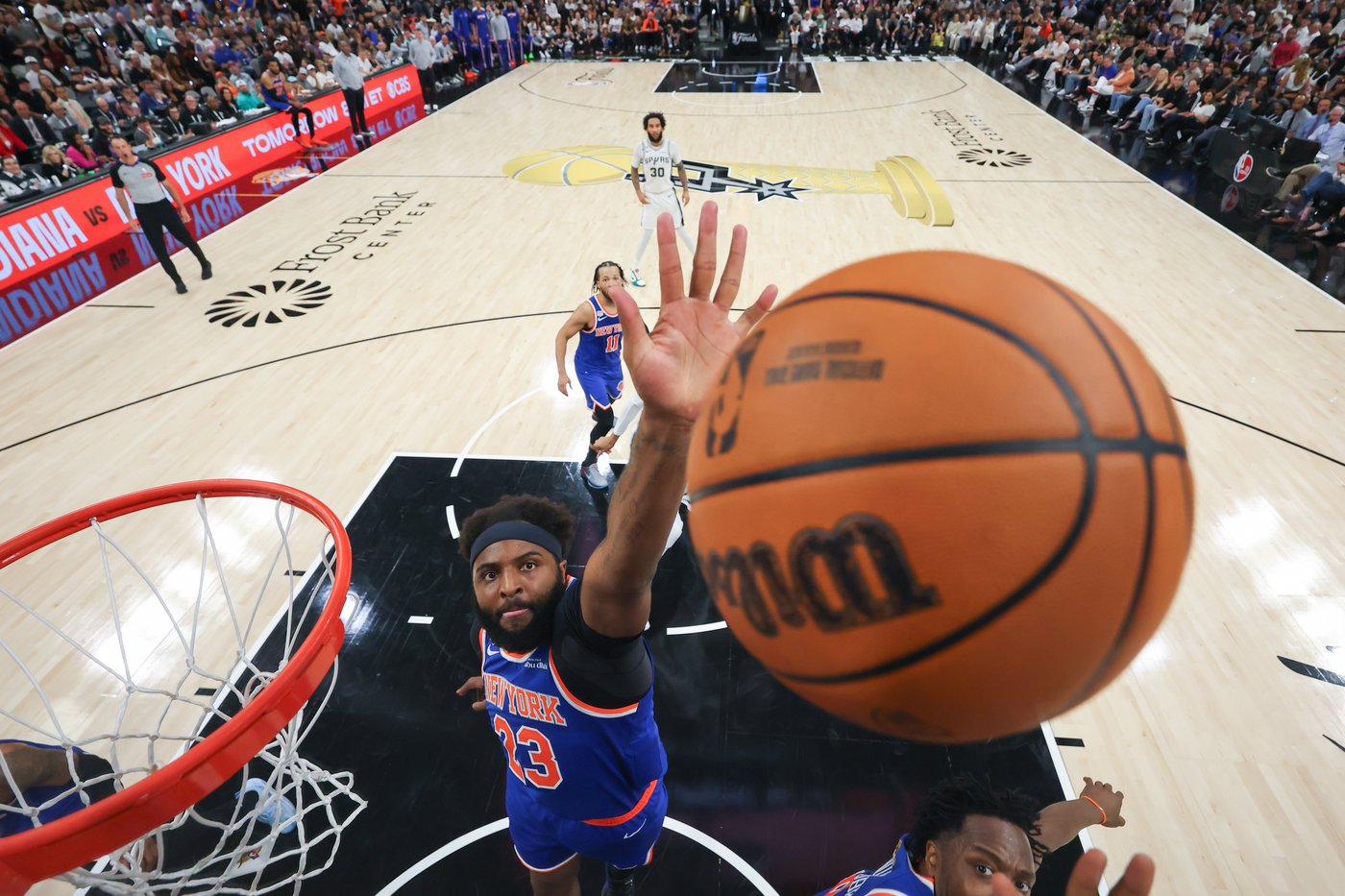Mitchell Robinson says injury before NBA Finals came from hitting truck amid concern for his brother | iNFOnews.ca