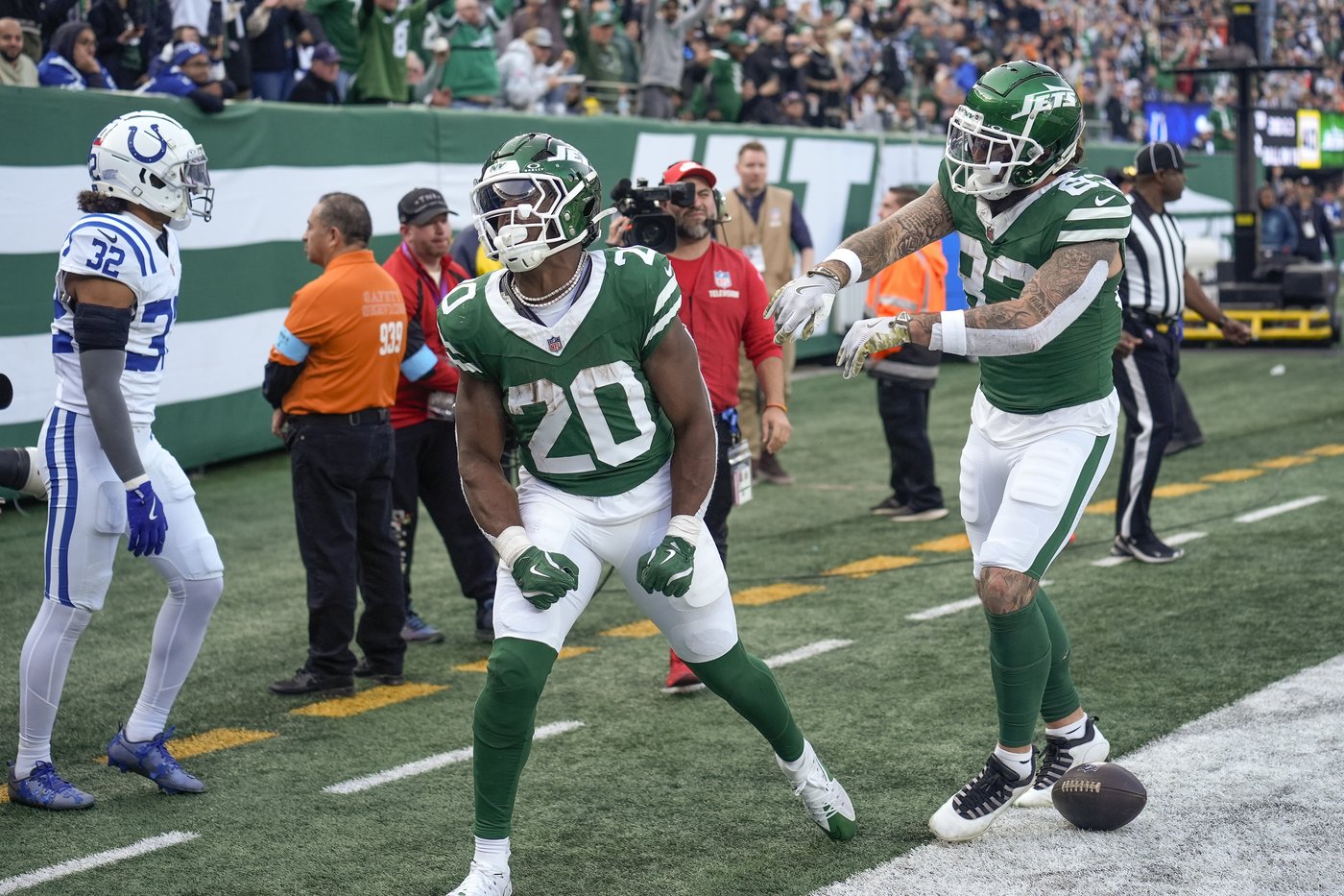 Jets running back Breece Hall listed as questionable, but expects to play vs. Seahawks | iNFOnews.ca Jets running back Breece Hall listed as questionable, but expects to play vs. Seahawks | iNFOnews.ca