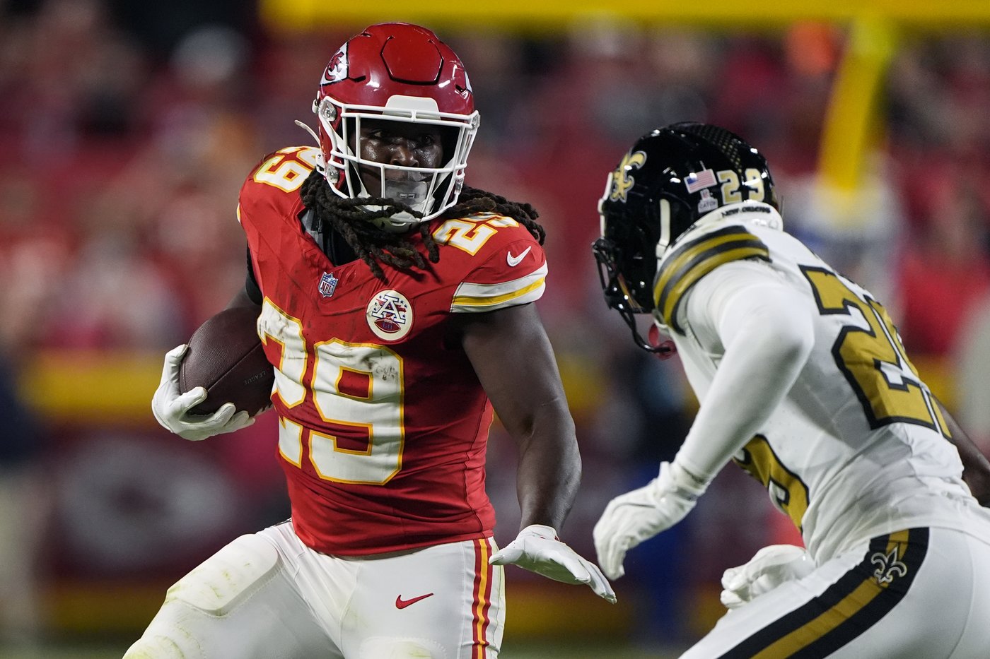 Purdy and Mahomes have undergone a stylistic switch headed into Chiefs-49ers Super Bowl rematch | iNFOnews.ca