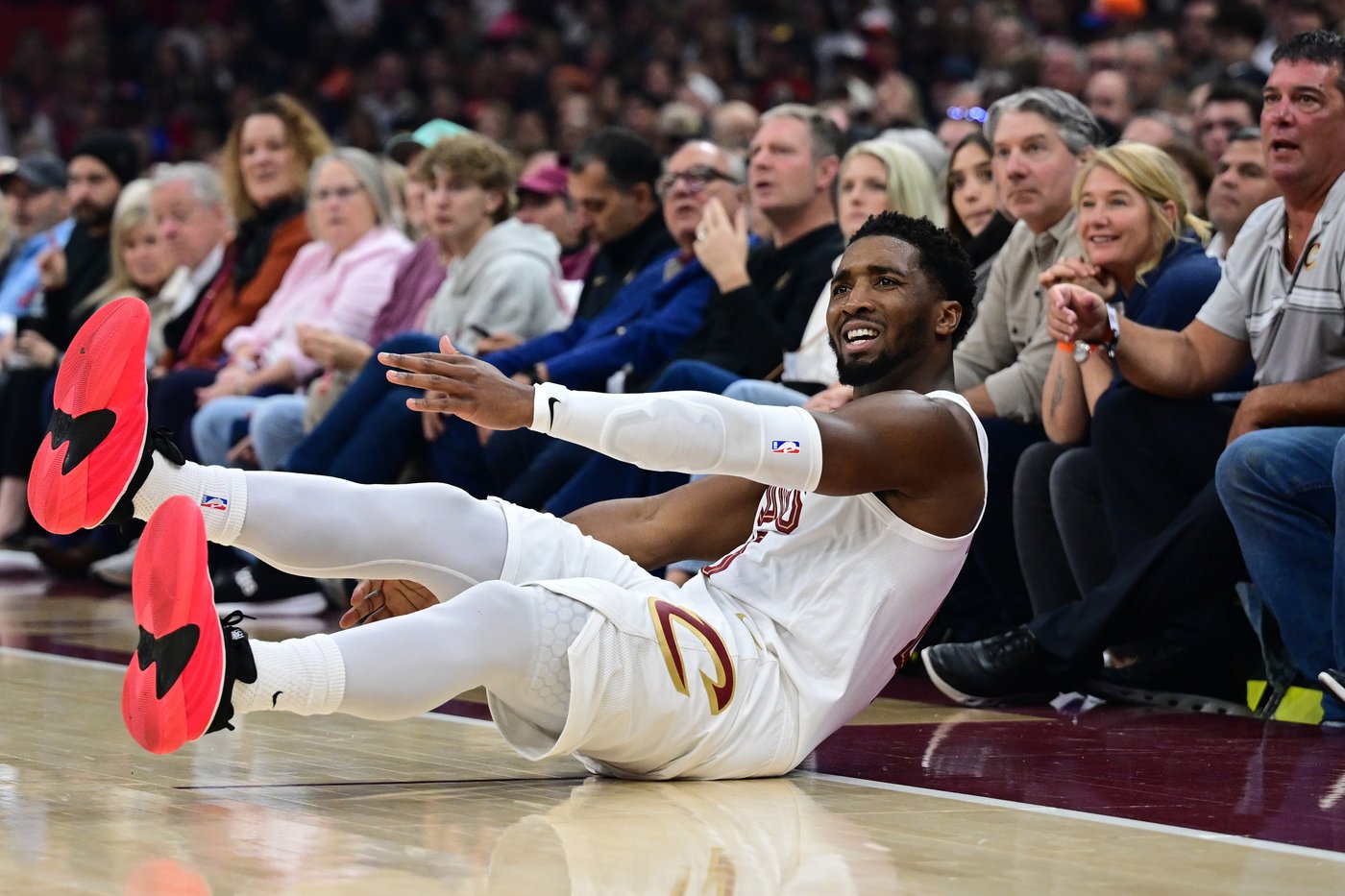 Mitchell scores 24, Mobley goes perfect at free throw line as Cavaliers edge Bucks 118-113 | iNFOnews.ca Mitchell scores 24, Mobley goes perfect at free throw line as Cavaliers edge Bucks 118-113 | iNFOnews.ca