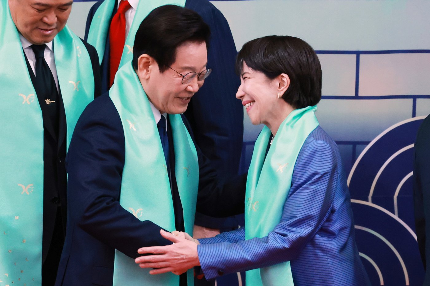 Japan will host summit with South Korea to bolster ties as Tokyo's relations with Beijing worsen | iNFOnews.ca Japan will host summit with South Korea to bolster ties as Tokyo's relations with Beijing worsen | iNFOnews.ca