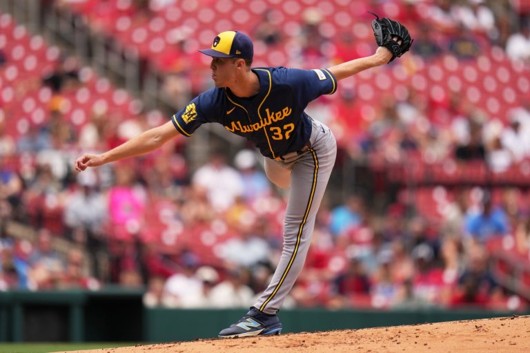 Misiorowski fans 11, Yelich drives in 2 as Brewers beat Cardinals 4-3 in Game 1 of doubleheader | iNFOnews.ca
