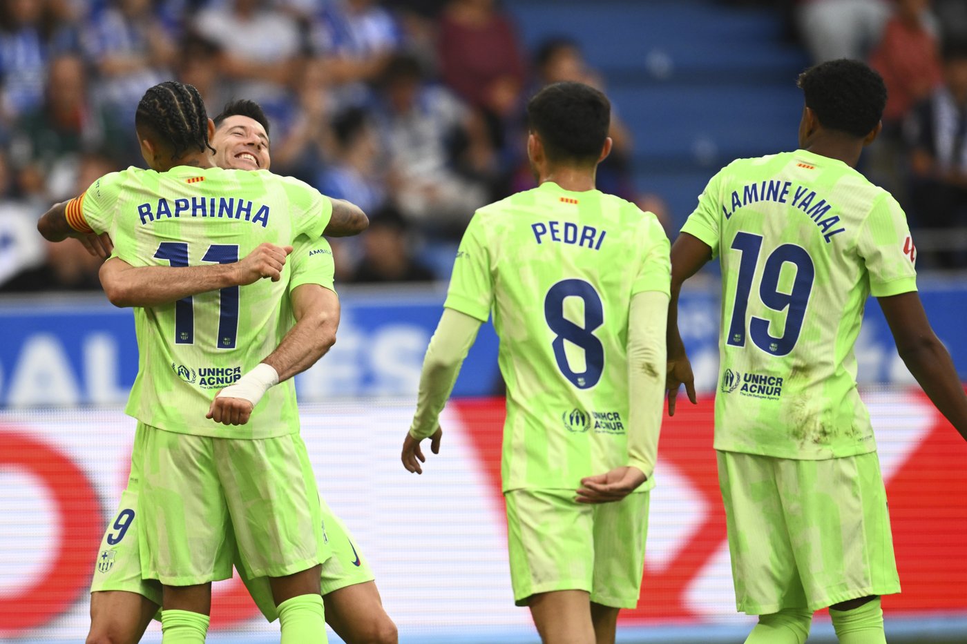 First-half hat trick for Lewandowski as Barcelona top ahead of international break | iNFOnews.ca