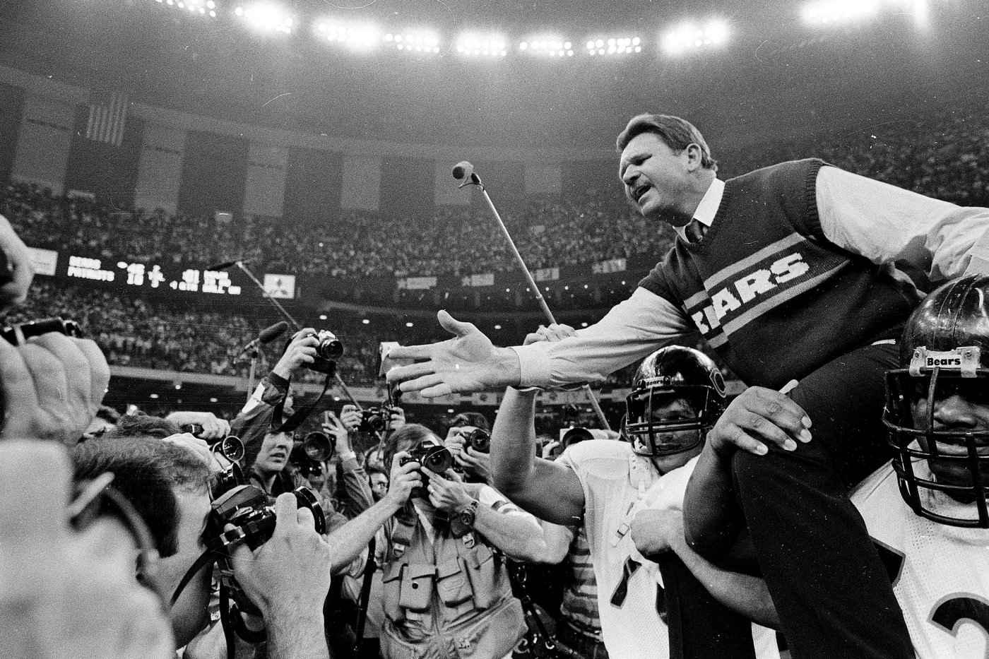 Mike Ditka, the quintessential Chicago Bear and a Pro Football Hall of Famer, dies at 86 | iNFOnews.ca Mike Ditka, the quintessential Chicago Bear and a Pro Football Hall of Famer, dies at 86 | iNFOnews.ca