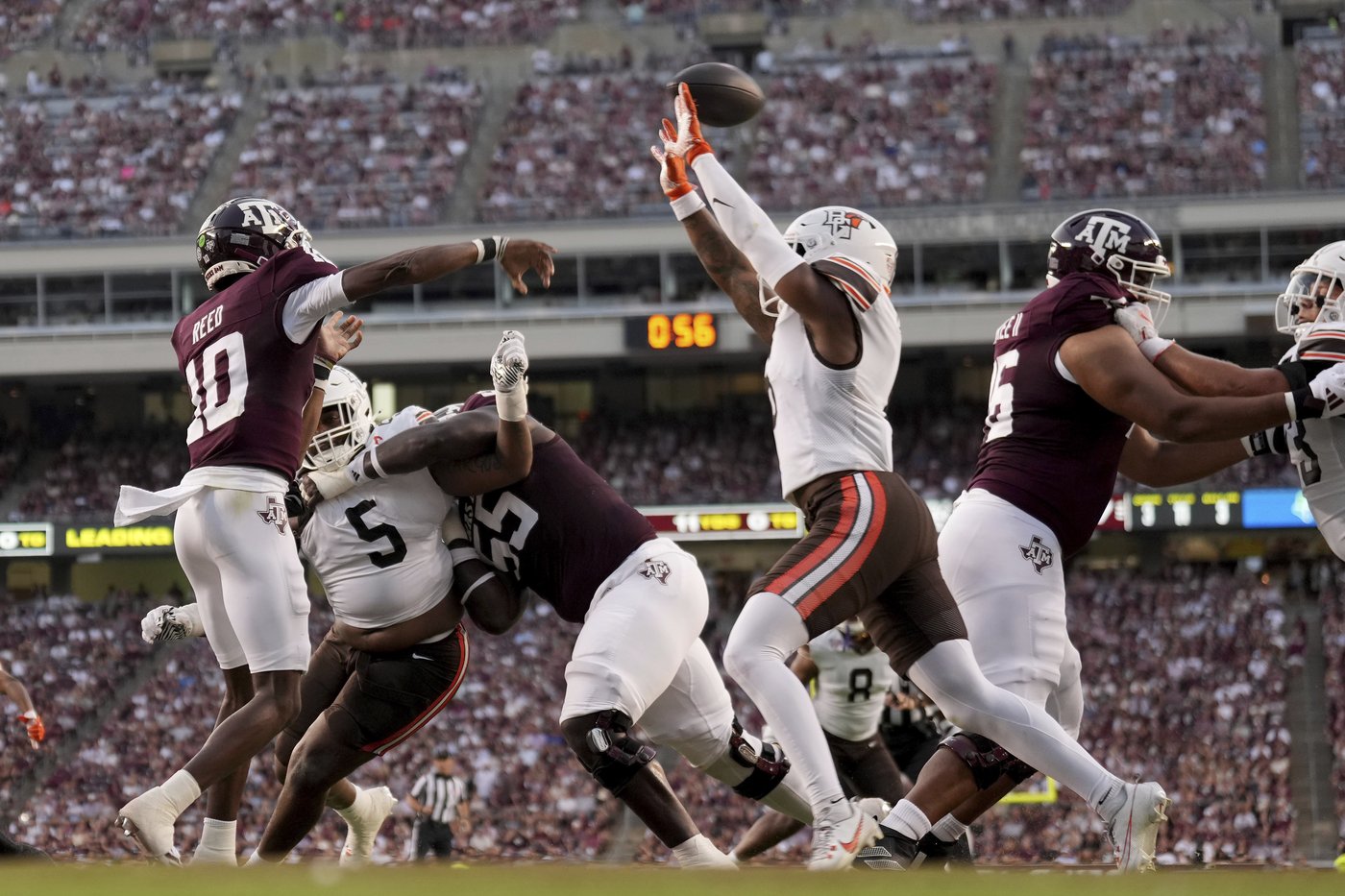 Reed throws two TD passes to help No. 25 Texas A&M outlast Bowling Green 26-20 | iNFOnews.ca Reed throws two TD passes to help No. 25 Texas A&M outlast Bowling Green 26-20 | iNFOnews.ca