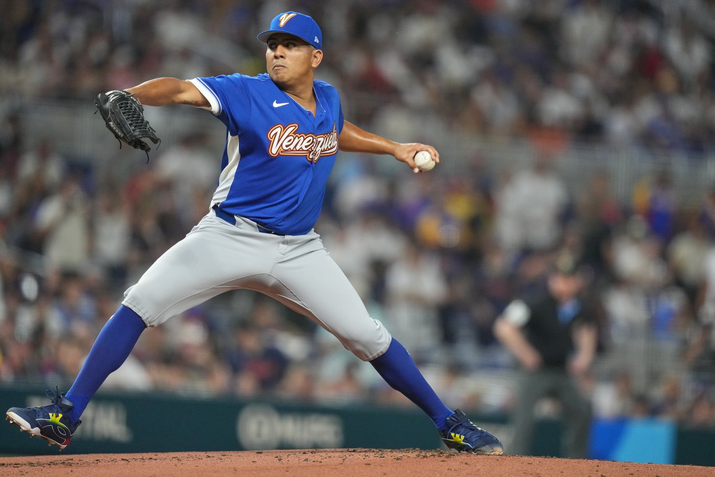 Venezuela rallies to beat Shohei Ohtani and defending champ Japan 8-5, advance to WBC semis | iNFOnews.ca