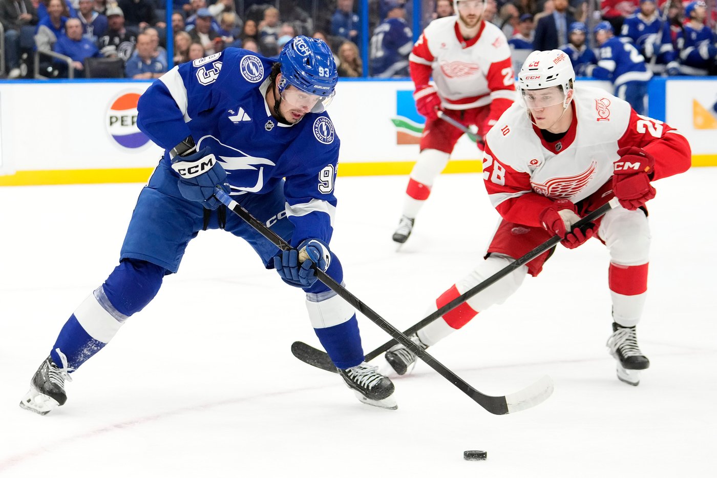 Guentzel, Goncalves each score twice in the Lightning's 4-1 win over the Red Wings | iNFOnews.ca