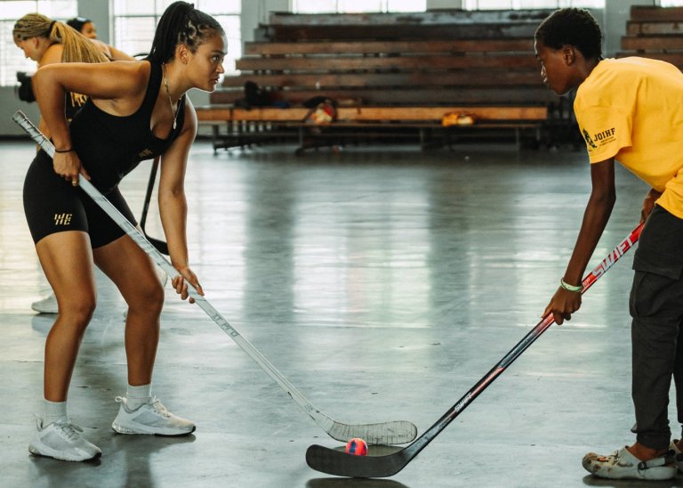 Women of Colour Hockey Collective broadens its reach by introducing the game to Jamaican children | iNFOnews.ca