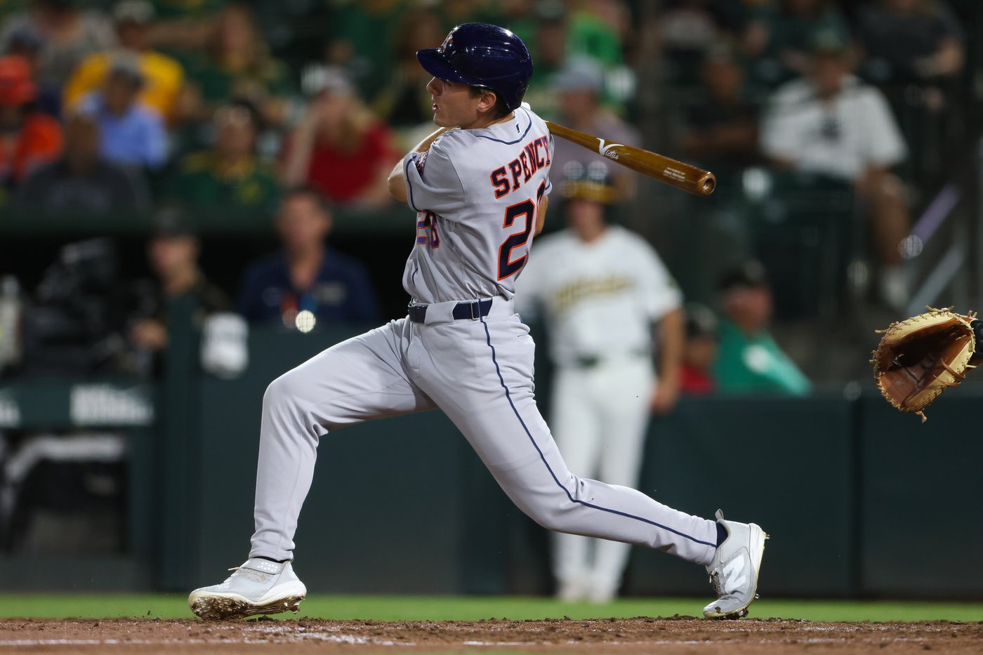 Spence hits first 3 homers of career, helps Astros survive Athletics 7-5 to keep playoff hopes alive | iNFOnews.ca